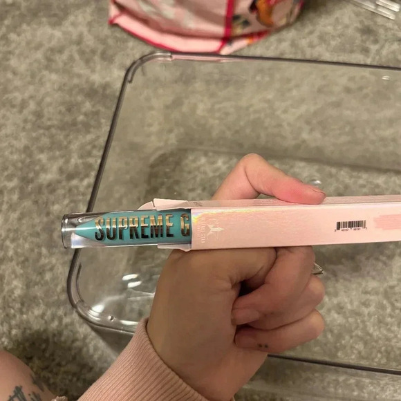 Glossed In Paradise Jeffree Star Supreme Gloss - NWT - Neon Turquoise - 1 AVA. - Picture 6 of 9